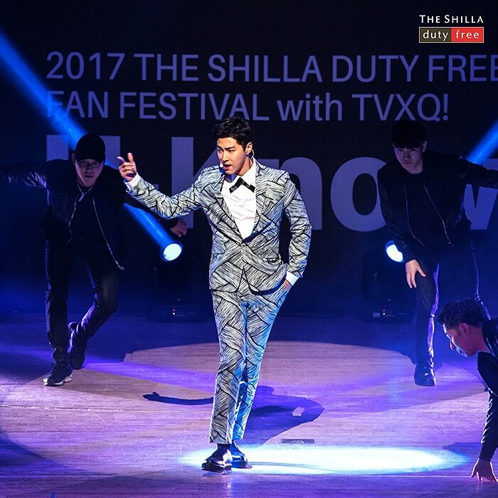東方神起ラバウト Tvxq Roundabout 新羅免税店のユノの復帰第一弾イベント 3曲披露 お見送りも 東方神起ラバウト Tvxq Roundabout 新羅免税店のユノの復帰第一弾イベント 3曲披露 お見送りも