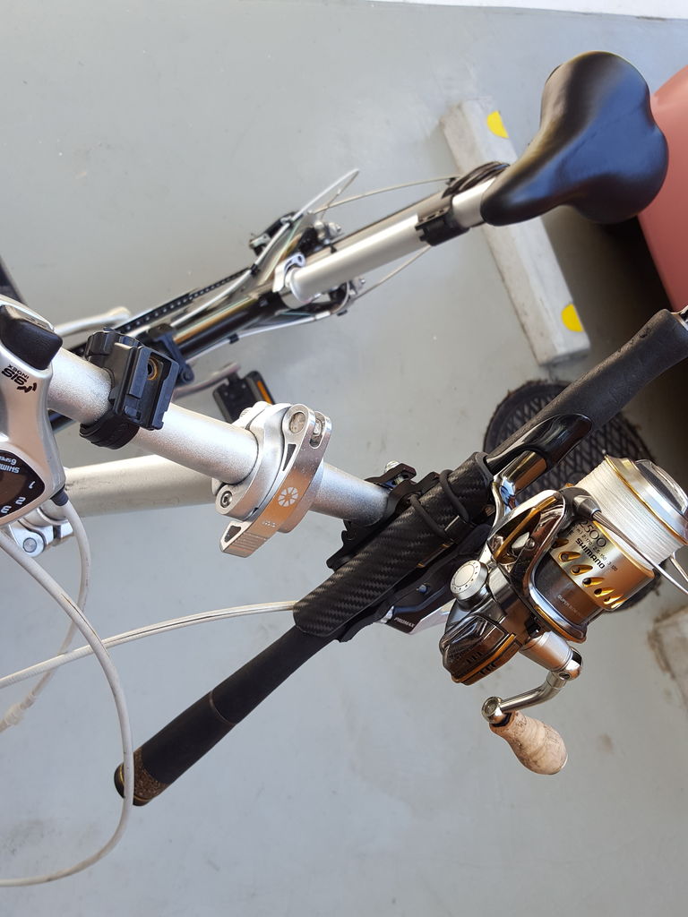 自転車ロッドホルダーにタモ用ベルト Kemuブログ 東京湾奥シーバスフィッシング 自転車ロッドホルダーにタモ用ベルト Kemuブログ 東京湾奥シーバスフィッシング