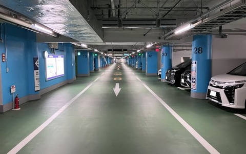 東京都、八重洲駐車場を地下シェルターに改修