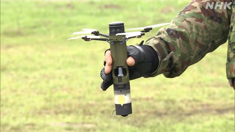 攻撃用小型無人機を初めて公開