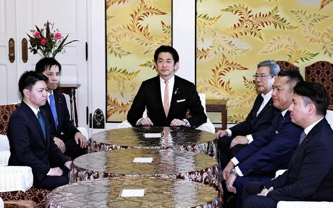 国会会期の1週間程度延長を検討