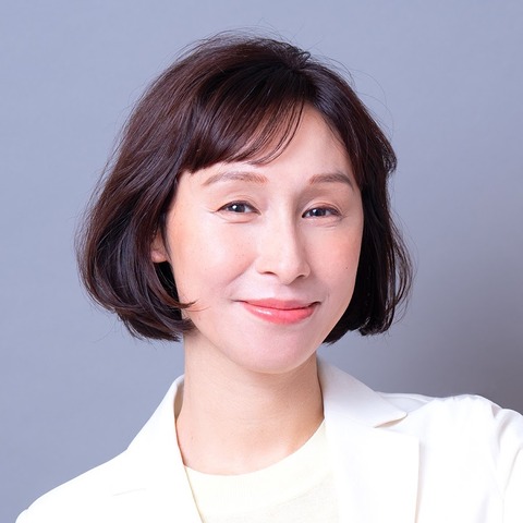 長谷川ういこ