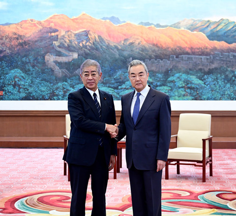 中国指導部、岩屋氏と連日会談