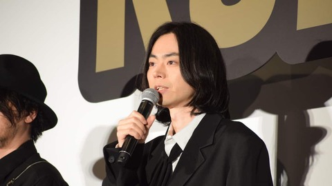 安倍元首相映画中止も菅田将暉だけ晒され...