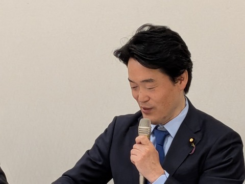 立民、自民の指示で緊急事態条項説明拒否と批判