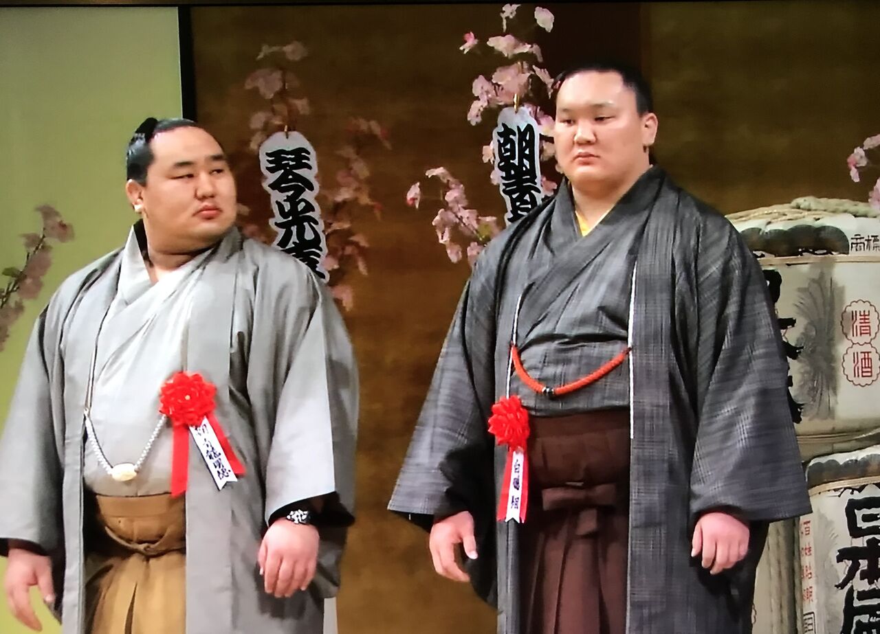 名勝負動画あり 白鵬の引退報道に元横綱 朝青龍がモンゴルの後輩を称賛 貴方は素晴らしい横綱でした 情報てんこもりチャンネル 名勝負動画あり 白鵬の引退報道に元横綱 朝青龍がモンゴルの後輩を称賛 貴方は素晴らしい横綱でした 情報てんこもりチャンネル