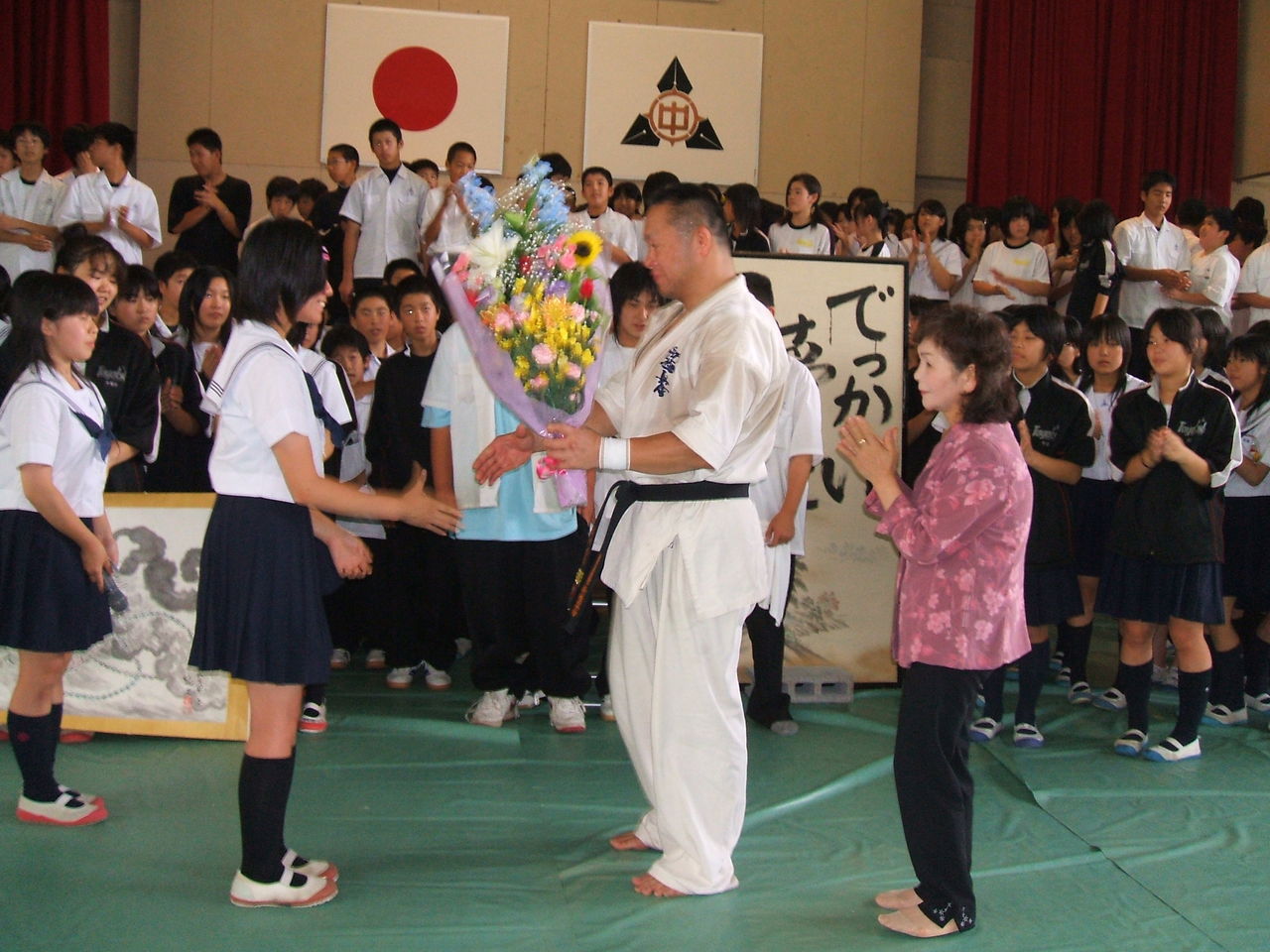 細断 残り 背景 豊津 中学校 制服 整然とした ディレクター ビン