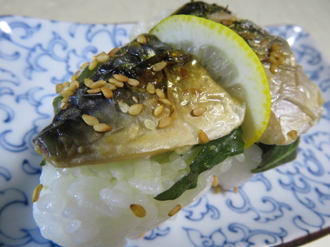 焼さば棒ずし(アップ)
