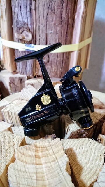 渓流釣り専用にアブのカーディナル3BD CDLのブラックを追加した