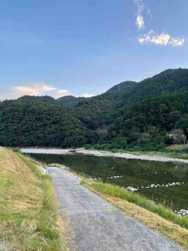 EBC3EF3C-D2FC-4B57-B35F-330CB7E94DD2