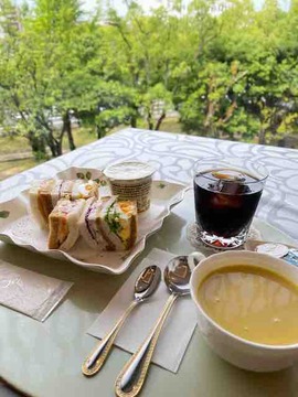 52FDD225-5A38-4E4A-8BF7-5BE1F5C1E72C