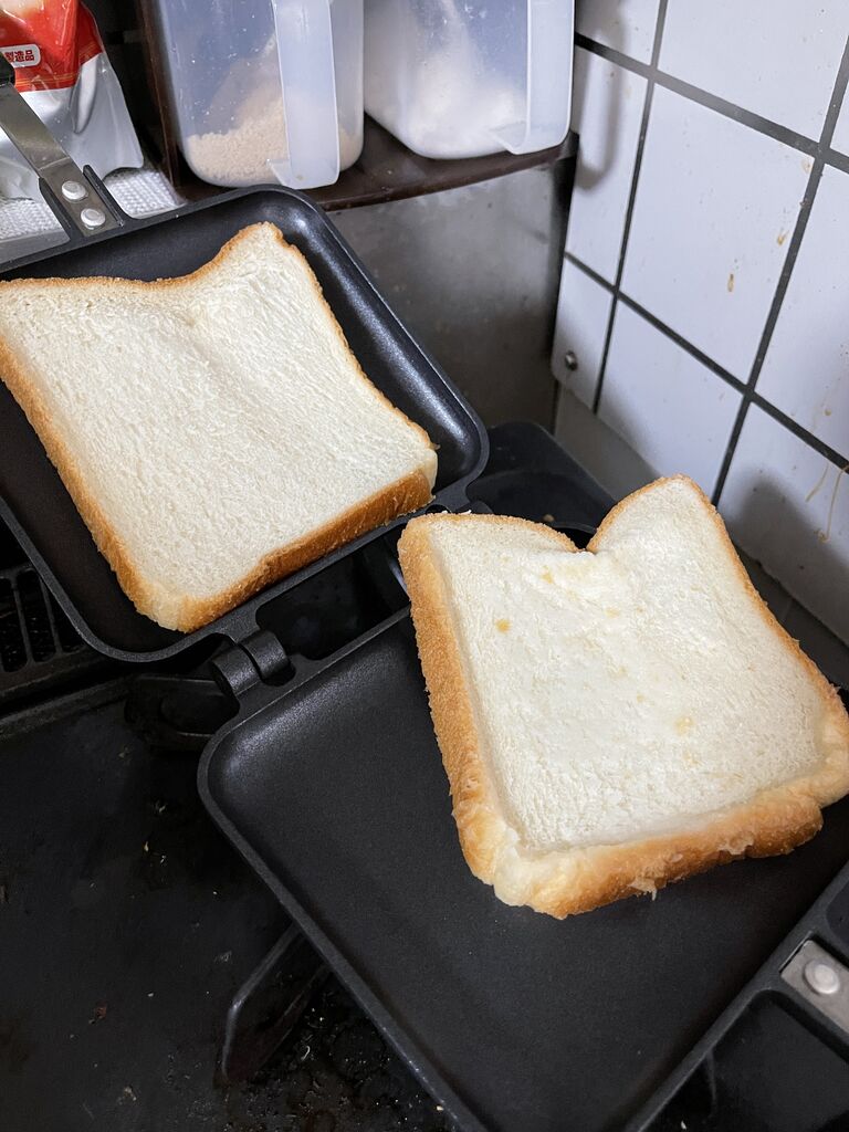 ホットサンドメーカーで作る たこやきサンドぱん 男が育休1年とってみた ホットサンドメーカーで作る たこやきサンドぱん 男が育休1年とってみた