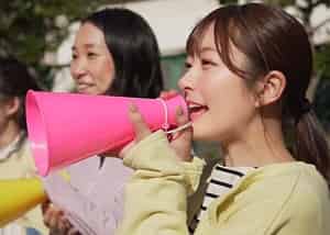 子供を保育園に迎えに行く時間までの8時間…長男のサッカークラブのコーチとセ●クスする美人ママ