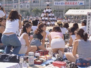 【画像】 運動会でママさんがパ○チラｗｗｗｗｗｗｗ