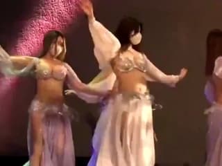 【エロ注意】コミケに現れた「ブラック・マジシャン・ガール」、男達を◯精させまくるｗｗｗ