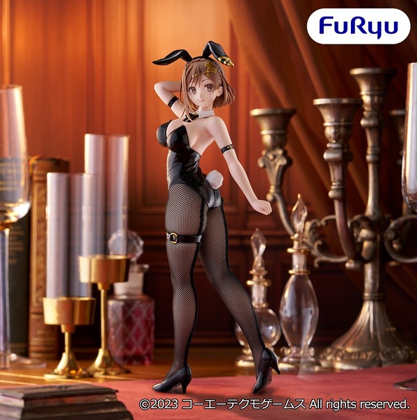 【画像】ライザさん、ついにバニーガールフィギュアが登場する。脚がエロすぎだろ