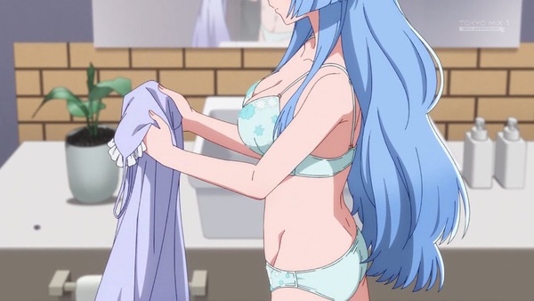 【画像】女の子の下着が見れる一般アニメもっと増えて