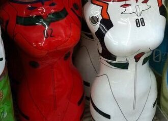 【画像】 エヴァのペットボトル、エ●チすぎるwwwwwwww