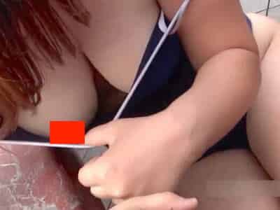 日本のコミケに現れた巨乳おばさん、「大胆すぎて乳首見えてるｗ」と海外で話題に