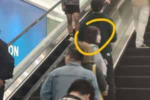 【画像】オタクさん、推し声優が目の前にいるにも関わらずスマホに夢中で気が付かずwww