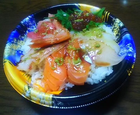 海鮮丼-04