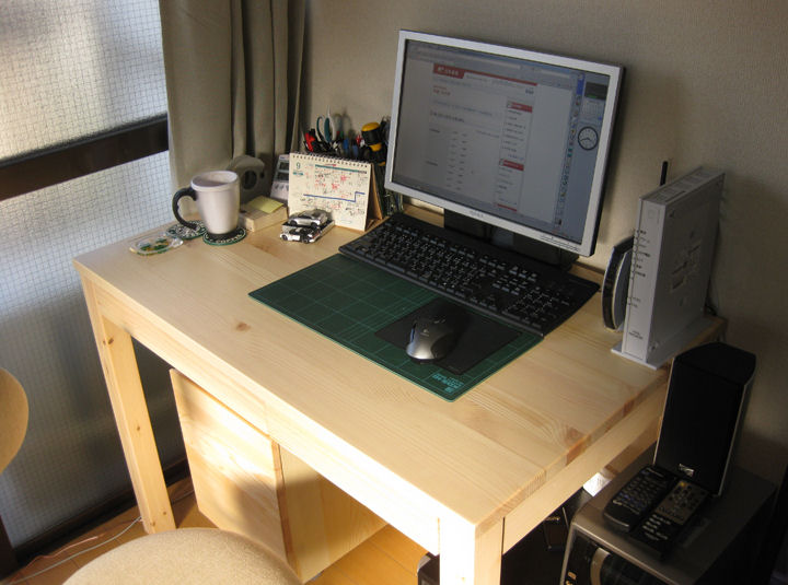 desk001