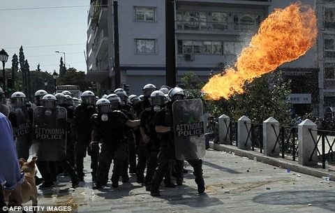 article-0-0E3DD5DF00000578-253_634x403