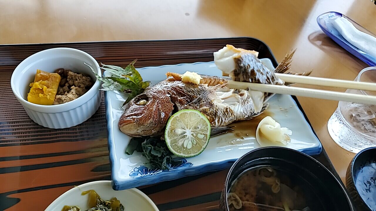 愛知県南知多 望洋 煮魚定食 Hozulog 食べ歩き