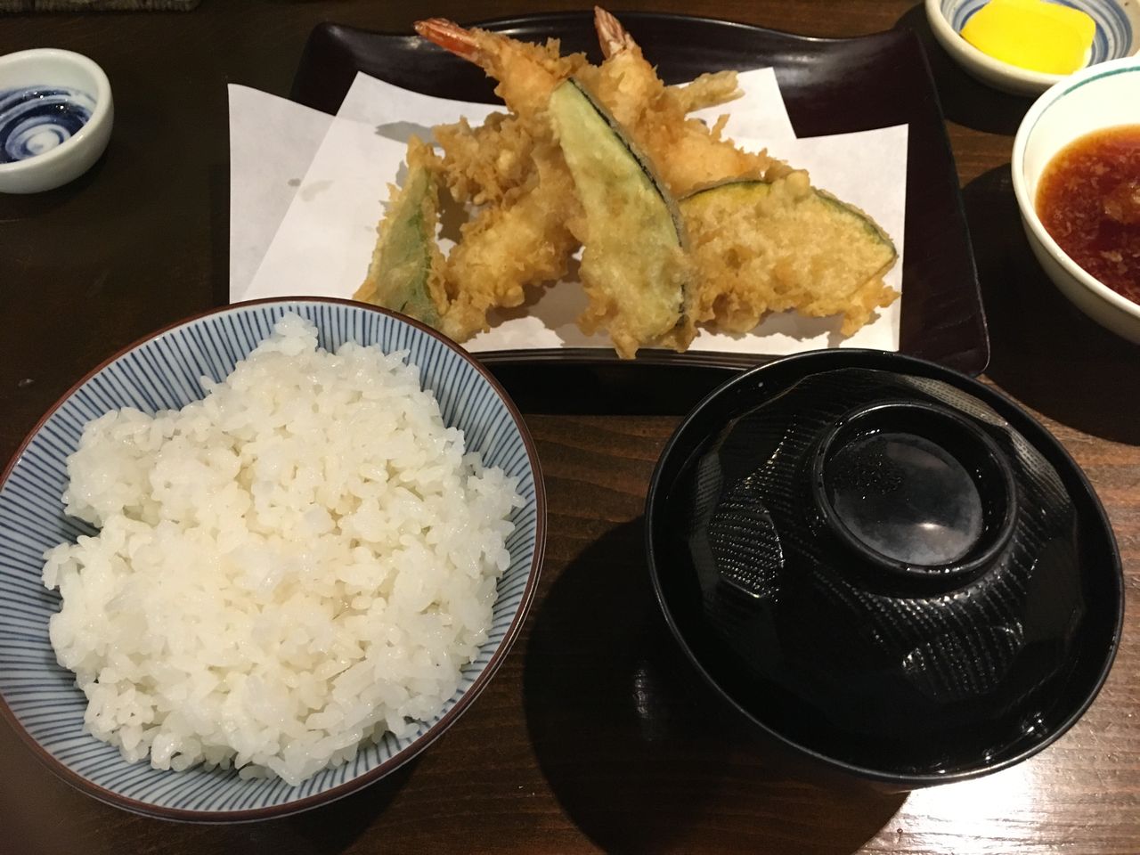 秋葉原 天芳 天ぷら定食 穴子 帆立 鱧の天ぷら 食と漫画の日々 秋葉原 天芳 天ぷら定食 穴子 帆立 鱧の天ぷら 食と漫画の日々