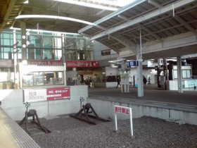 高松駅 接続中