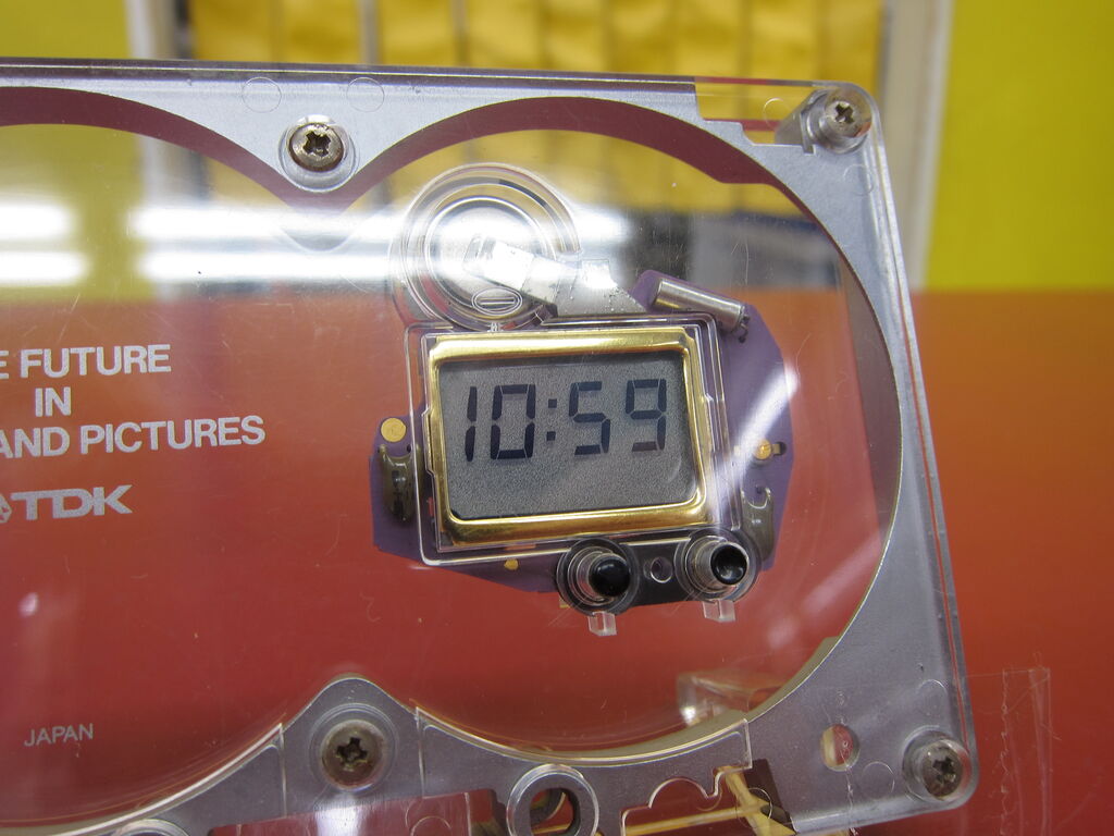 TDK カセットテープ型 置き時計 TDK カセットテープ型 置き時計