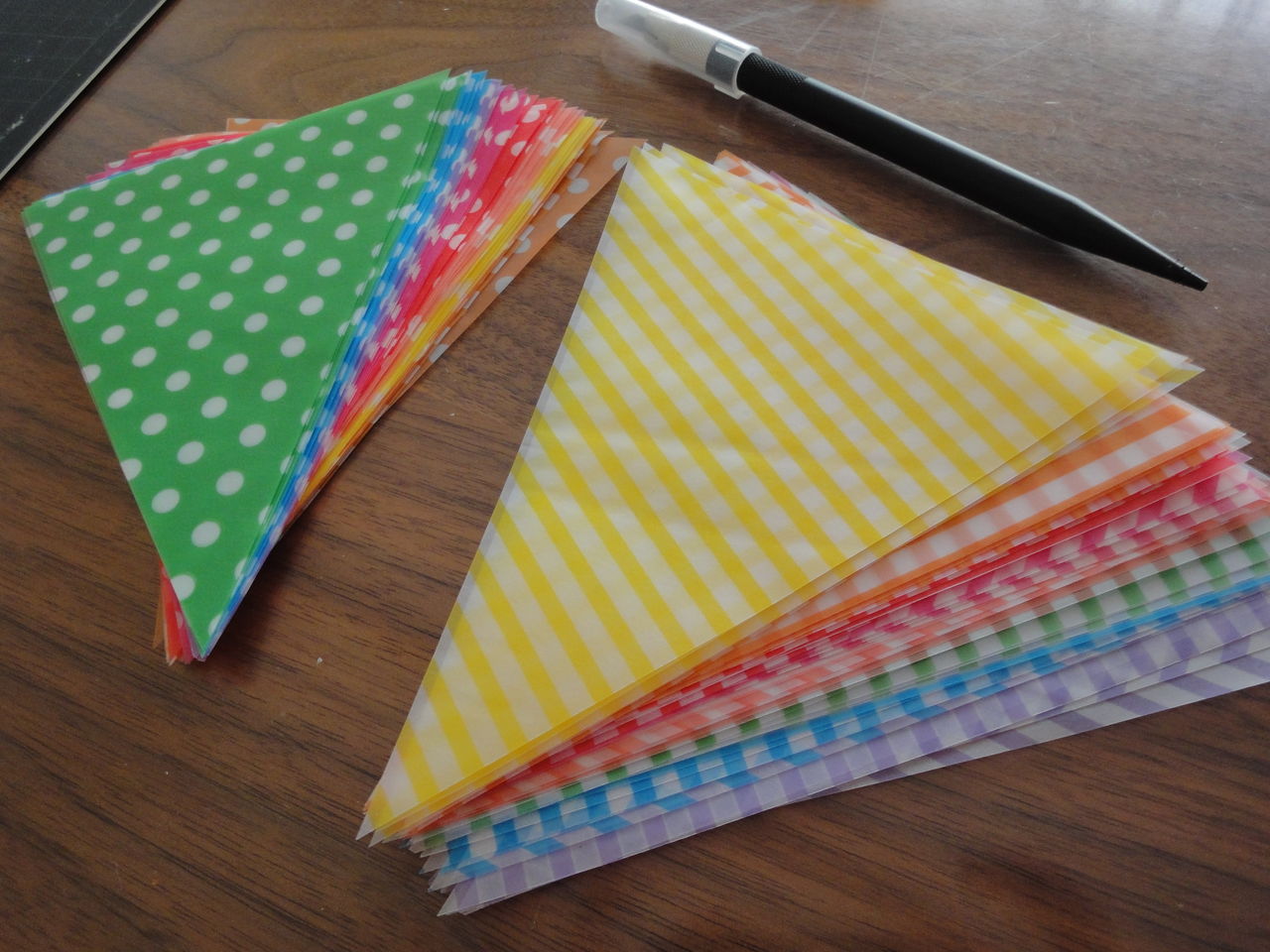 ダイソーdeフラッグガーランド 頭の片隅