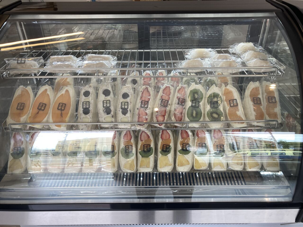 Have A Good One Hago フルーツぎっしりフルーツサンド店に行ってきた Uber 0540のblog