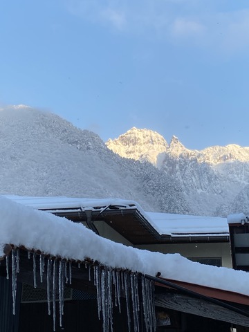 D53E7512-18EB-4963-B456-EDC32B98BF8F