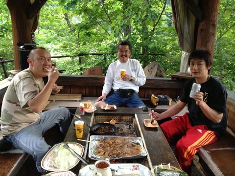 2339B580-D994-49A2-8CEC-D5ECD59C1701