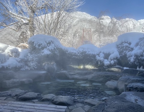 94996778-C619-4DF9-82A7-E67D38423CA5