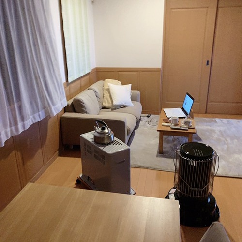 67FE6AD0-FC09-4214-9858-93F5A7986C4E