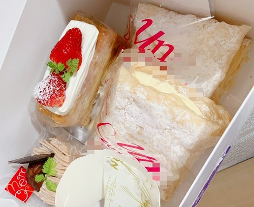 DB1D8B42-7B13-4F35-8746-41F35C83A066