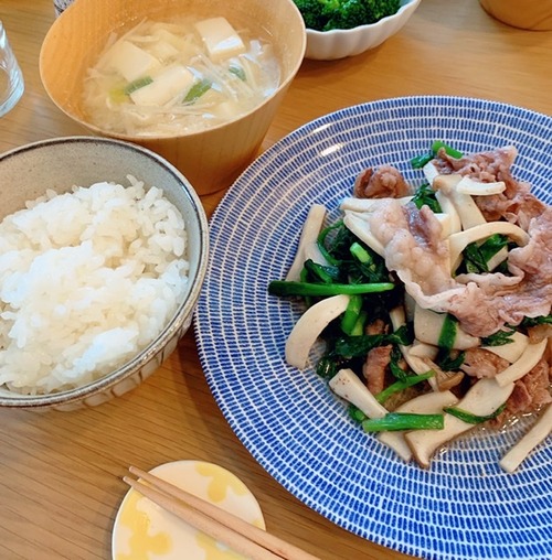 7EB34E8A-FCEA-493A-82FE-8FFCEF991979