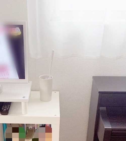 88918E12-915E-482C-A61D-F2573E9B8F3B