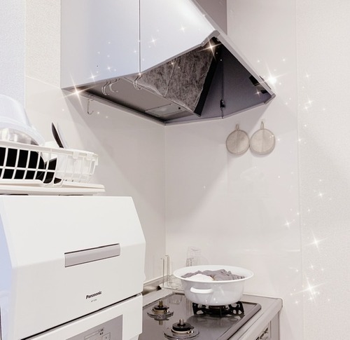 AE427B35-E99C-4387-921E-F0EA59AF5258