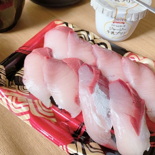 F49F4CE0-5588-4E4E-A7C6-E828EB3C15EF