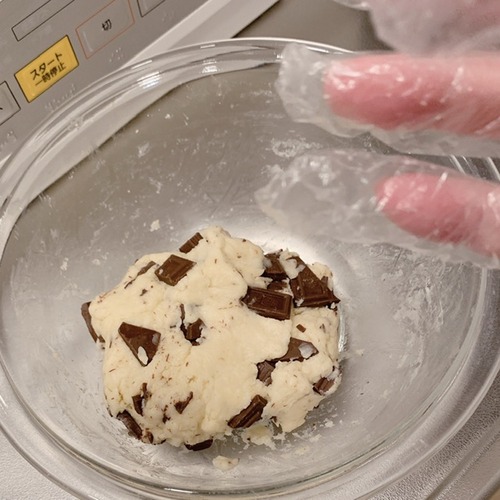 2A5536F1-551F-42A7-8A1F-73AAC5753D38