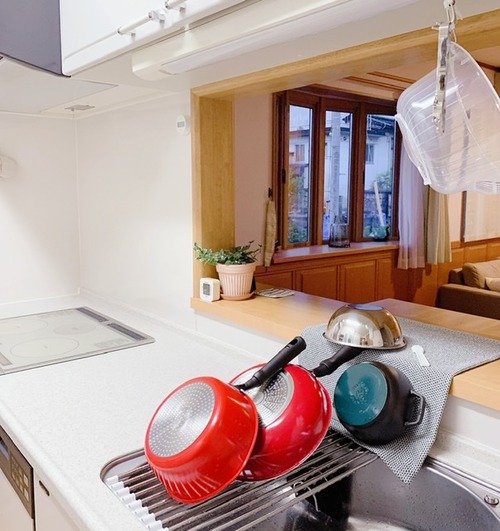 8CAE69F4-A6F4-48A0-B74F-C5A784641FC3