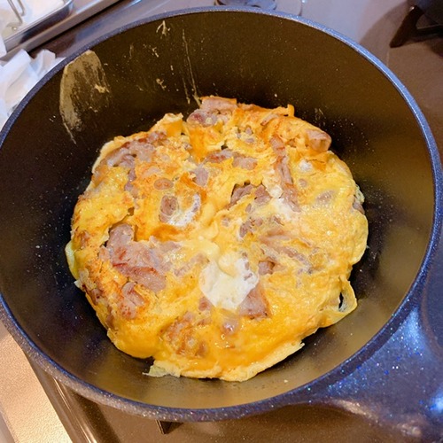 BEFCEEE0-6C68-489B-919F-4DA05E29CEE1