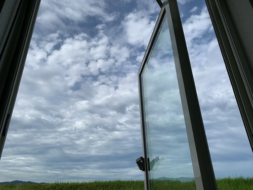 8CD672F8-3E70-4BF3-B6B0-05CA6193DED4