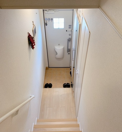 7A103F19-5129-4AA3-A364-F77939C8B0C4