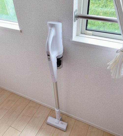 56556DBC-C24D-4A5C-8563-AAAC2BCDCF64