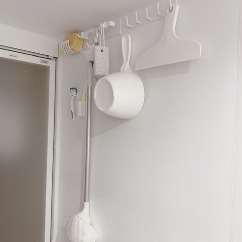 DA523AA3-9646-4DD4-B52B-61E96E007FF0