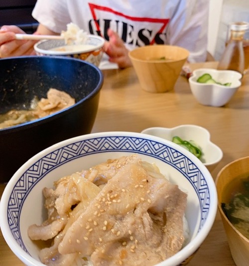 7610D632-5328-4C73-ABF3-F52526005E5B